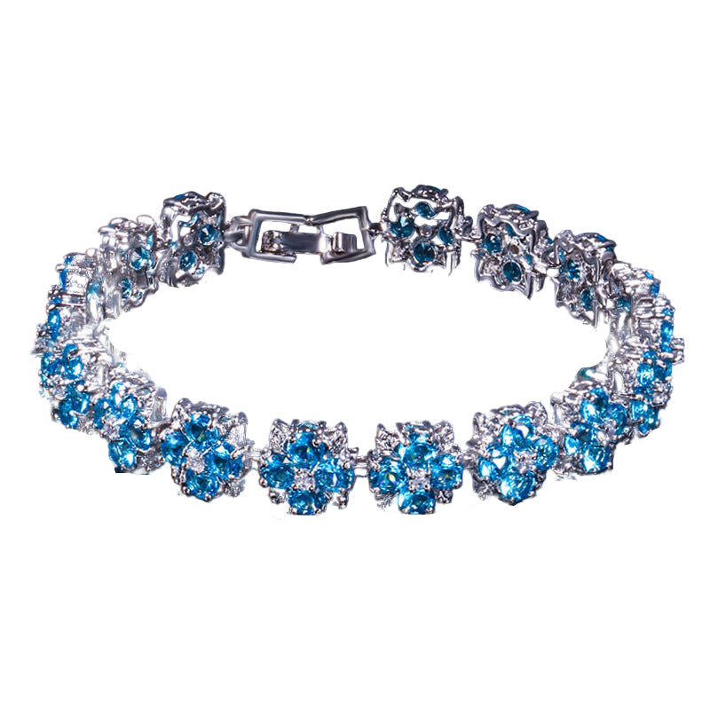 Clover Iced Out Bracelet - Mozayn Jewelry