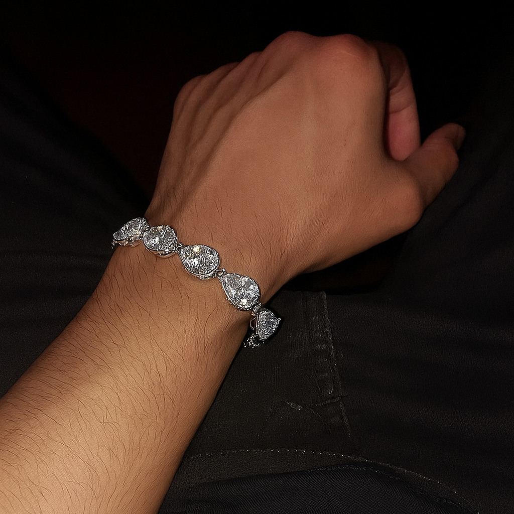[BUY 1 GET 2] Tear Drop Shaped Bracelet - Mozayn Jewelry